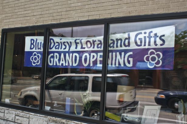 Blue Daisy Floral and Gifts Arlington Heights. Grand opening banner.